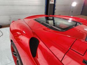 930827924_AufbereitungLackFerrari2.thumb.jpg.c09223b60a8d5d9e10f699f4e7ac89e2.jpg