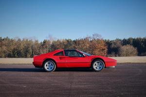 5_IMG_6860_F328GTS_Targa_Lemacc 1.jpg