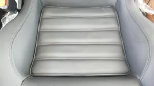 Ferrarisitze neu bezogen ,24.03.2017 005.JPG