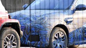 2022-maserati-grecale-spy-photo-1.jpg