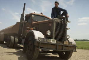 Get-a-closer-look-at-the-only-surviving-truck-from-the-movie-22Duel22-696x465.png