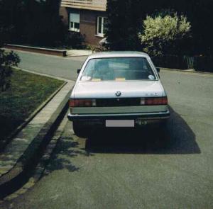 1198133081_BMW320silber.thumb.jpg.2c9fe25a2e387431e24385e3e89f0d3c.jpg