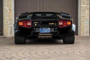 lamborghini-countach-lp500-s-004.thumb.jpg.32a72473fc2120248f1b8084d8b978a4.jpg