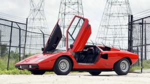lamborghini-countach-1971-1990.thumb.jpg.f58031fa0ac485ecdf76a896838a5a22.jpg