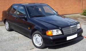 Mercedes-Benz_W202_-_C_class.thumb.jpg.06d367ddc93dfd20dd9044c3fa3732e0.jpg