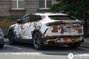 lamborghini-urus-c850119012022183240_9.jpeg