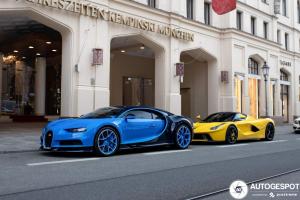 bugatti-chiron-c352301052022185324_1.jpeg