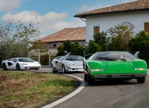 Lamborghini-Countach-2022-6.thumb.jpg.09479ea14e81e0c499596e94955830df.jpg