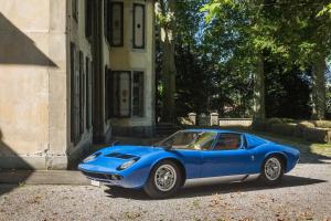 Lamborghini-Miura-Blau-02.thumb.jpg.80617742fdd427ec1c2ca44de46278b5.jpg
