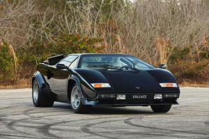 Countach-lp400s-01.thumb.jpg.1f714459986251966002920c12e6fbc3.jpg