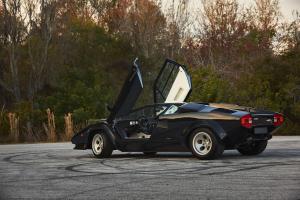 Countach-lp400s-03.thumb.jpg.89e285eae1f32cdf3f49e508160b7ede.jpg