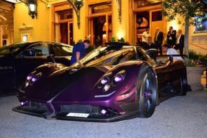Pagani-Zonda-LH-by-Night-5-696x464.jpg
