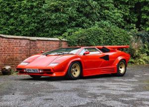 Countach-Red-00.thumb.jpg.ed925c74d20a772d994e51a6f1d96ffe.jpg