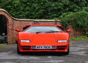 Countach-Red-05.thumb.jpg.be19b45757e5620fcc6c99121be71c8f.jpg