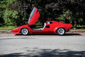 Lamborghini-Countach-LP400-Red-03.thumb.jpeg.36e524eb9b1e76b0472ae2aaad3bc117.jpeg
