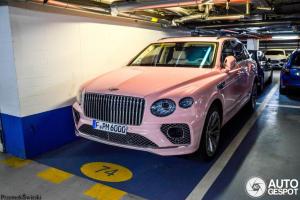 Gro(bentley-bentayga-azure-ewb-first-edition-c160318122023203852_1).thumb.jpeg.26aa4a31e2f61a69d4a0629388b0f5c5.jpeg