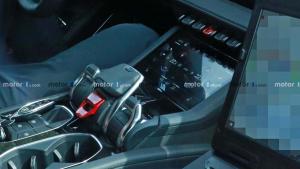 2025-lamborghini-urus-plug-in-hybrid-spy-photo.jpg
