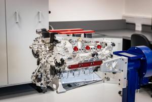 Siemens-Red-Bull-Ford-Powertrains-03-1024x683.thumb.jpg.10f44d4d669a05c5b9d5e9da7f271ea6.jpg