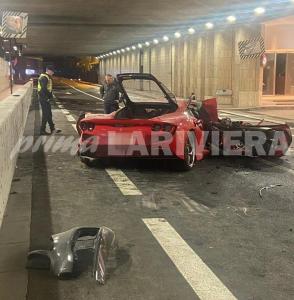 incidente-ferrari-tunnel-fairmont-loews_04.thumb.jpeg.96b9c758b196b45931ff6ec94a549c1e.jpeg