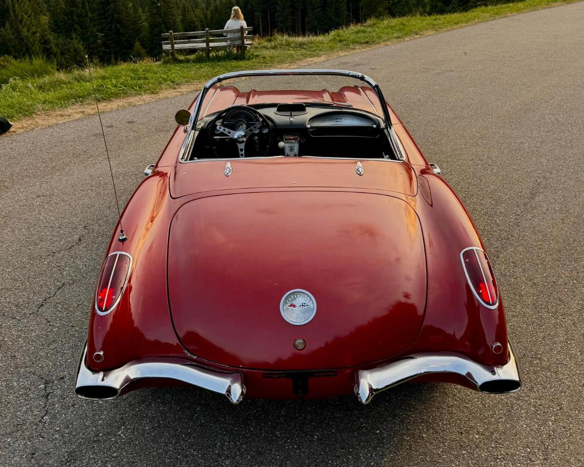 Mehr Informationen zu "Chevrolet Corvette C1 1959"