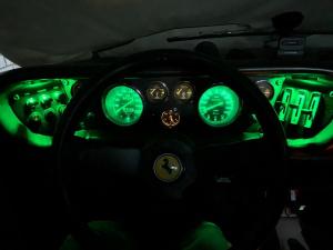 208gt4 LED Cockpit voll aufgedreht.JPG
