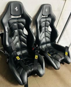 Ferrari 458/488/F8/F12/812 Carbon Sitze Schwarz Leider Weiss Naht Gr M