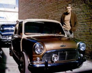 Steve_McQueen-03.thumb.jpg.4aebdeead44df264db8f2e018d584213.jpg