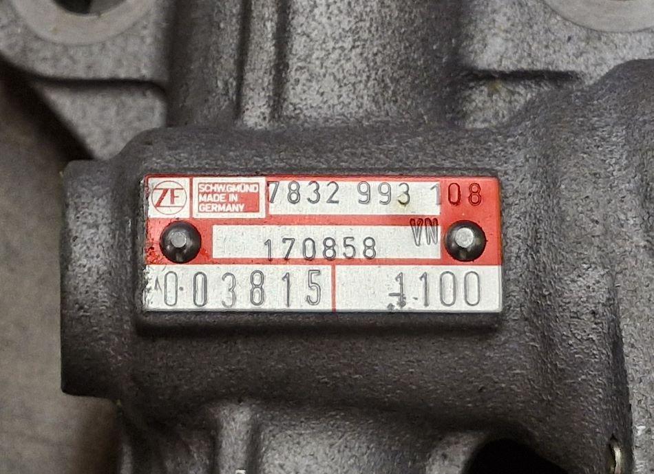 Mehr Informationen zu "NOS original Ferrari Lenkung 170858 für 550 und 575"