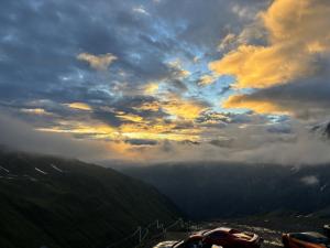 StilfserJochSonnenaufgang(22).thumb.JPG.c82429e9f314d1885c66ec0b383de9de.JPG